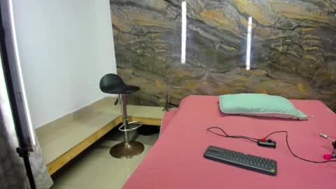 Snapshot of evy_connor chatting on December 3, 2025, 11:30 am evy_connor online show from December 3, 2025, 11:30 am