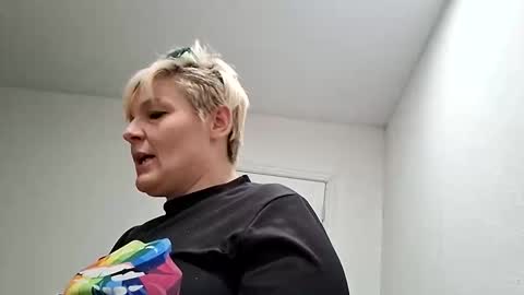 Snapshot of excitmama chatting on March 1, 2026, 11:40 pm excitmama online show from March 1, 2026, 11:40 pm