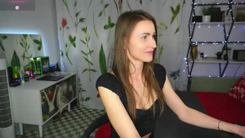 Snapshot of exe_cutie chatting on January 18, 2026, 10:57 pm Mary online show from January 18, 2026, 10:57 pm