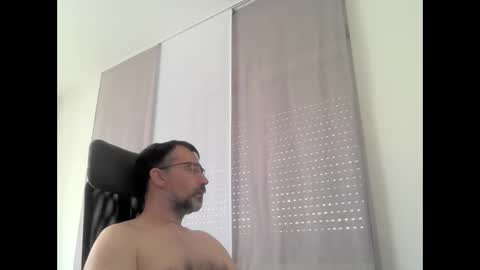Snapshot of exhibit77 chatting on May 12, 2026, 12:02 pm exhibit77 online show from May 12, 2026, 12:02 pm