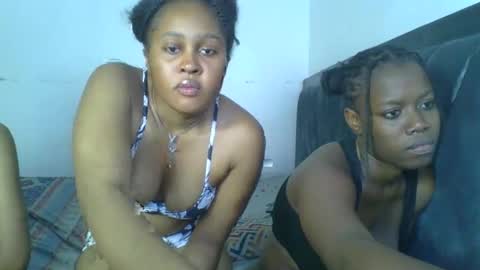 Snapshot of exotic_cutiee chatting on May 1, 2026, 1:37 pm exotic_cutiee online show from May 1, 2026, 1:37 pm
