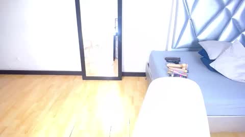 exotic_karmella online show from December 4, 2025, 9:45 pm