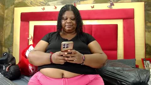 Snapshot of exoticbigmandx chatting on February 1, 2026, 1:53 pm Mandy online show from February 1, 2026, 1:53 pm