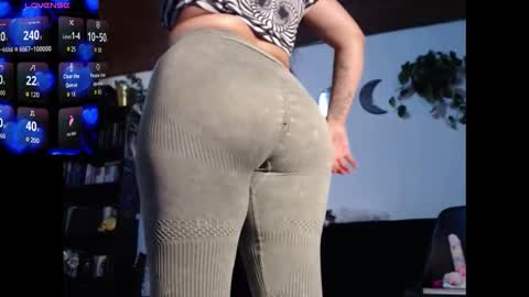 Snapshot of exoticdream18 chatting on March 10, 2026, 5:34 am MissExoticD1 online show from March 10, 2026, 5:34 am