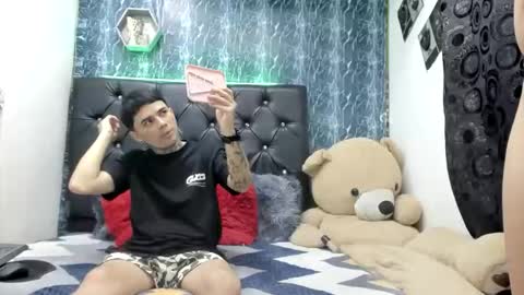 Snapshot of exotichot_couple chatting on November 16, 2025, 7:30 pm exotichot_couple online show from November 16, 2025, 7:30 pm