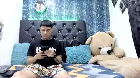 Snapshot of exotichot_couple chatting on January 7, 2026, 9:28 pm exotichot_couple online show from January 7, 2026, 9:28 pm