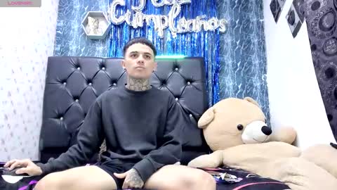 Snapshot of exotichot_couple chatting on February 1, 2026, 10:41 pm exotichot_couple online show from February 1, 2026, 10:41 pm