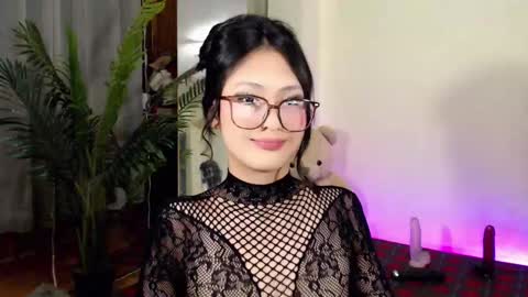 Snapshot of expensive_candyx chatting on January 5, 2025, 11:37 am Candy online show from January 5, 2025, 11:37 am