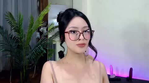 Snapshot of expensive_candyx chatting on February 9, 2025, 1:03 pm Candy online show from February 9, 2025, 1:03 pm