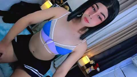 Snapshot of expensive_elise chatting on July 17, 2026, 6:57 pm expensive_elise online show from July 17, 2026, 6:57 pm