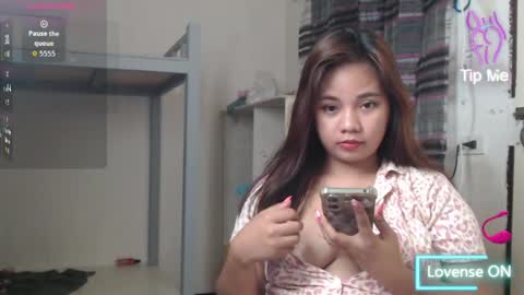 Snapshot of expnsivelj chatting on April 1, 2026, 4:04 pm expnsivelj online show from April 1, 2026, 4:04 pm