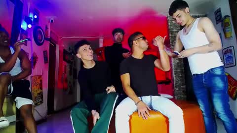 extrangers online show from January 18, 2025, 12:04 pm