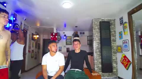 extrangers online show from January 27, 2025, 12:05 pm