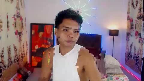 Snapshot of extraservice69menx chatting on January 19, 2026, 1:04 pm JOHNDAVE online show from January 19, 2026, 1:04 pm