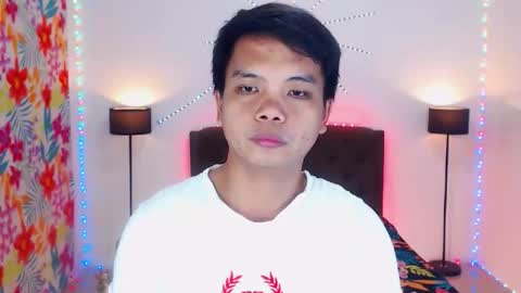 Snapshot of extraservice69menx chatting on February 17, 2026, 4:46 pm JOHNDAVE online show from February 17, 2026, 4:46 pm