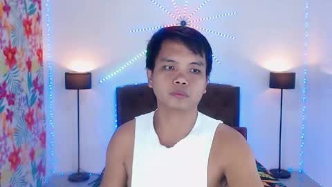 Snapshot of extraservice69menx chatting on February 20, 2026, 1:55 pm JOHNDAVE online show from February 20, 2026, 1:55 pm