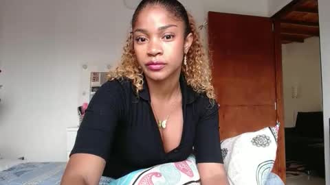 extrelli online show from December 16, 2025, 9:53 pm