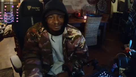 Snapshot of exxxtr4sauce chatting on January 2, 2025, 8:35 pm exxxtr4sauce online show from January 2, 2025, 8:35 pm