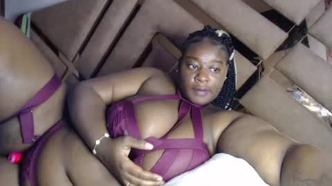 Snapshot of eyshaexotii chatting on September 10, 2025, 2:28 pm eyshaexotii online show from September 10, 2025, 2:28 pm