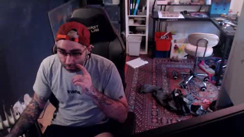 Eytab online show from November 27, 2025, 1:35 pm