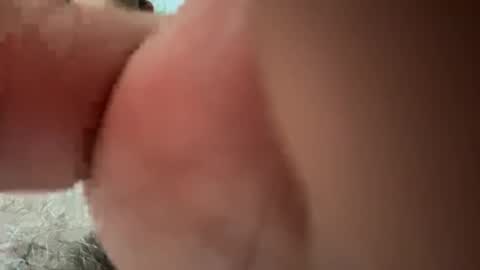 Snapshot of eyyoboobo0 chatting on December 18, 2025, 5:19 pm eyyoboobo0 online show from December 18, 2025, 5:19 pm