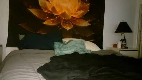 Snapshot of ezbreezy13 chatting on February 15, 2026, 7:38 am ezbreezy13 online show from February 15, 2026, 7:38 am