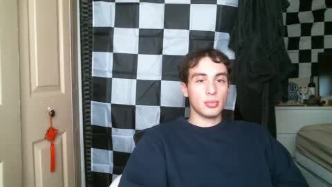 Ezra Naamah online show from January 26, 2025, 7:31 pm