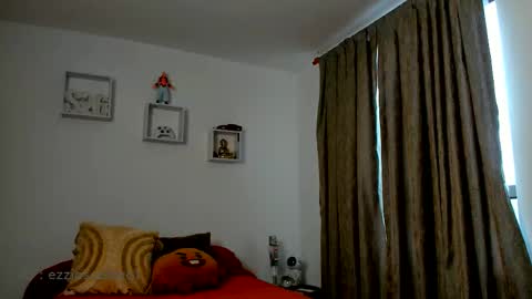 Ezzio Scolaro online show from November 8, 2025, 12:05 pm