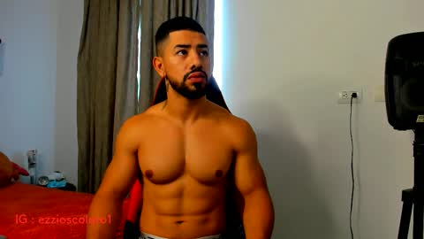 Ezzio Scolaro online show from November 20, 2025, 11:54 am