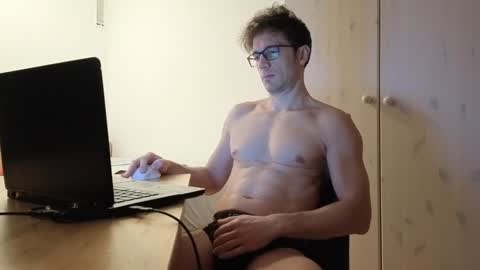 Mick online show from December 2, 2024, 3:25 pm