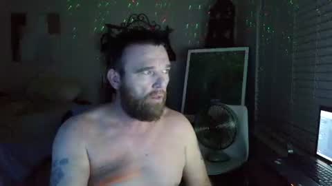 Snapshot of f33l_good chatting on February 4, 2026, 11:27 am F33l Good online show from February 4, 2026, 11:27 am