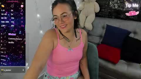 Snapshot of faberdubois1 chatting on December 2, 2025, 12:27 am camila online show from December 2, 2025, 12:27 am