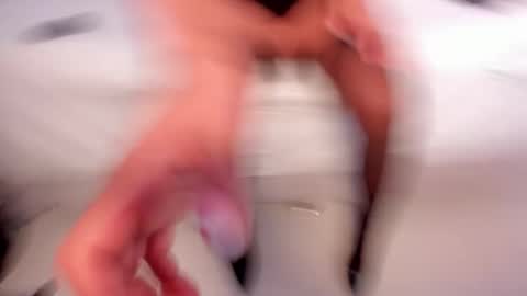  Fabi  online show from December 5, 2025, 10:46 am