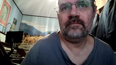 Snapshot of fabius2673 chatting on September 28, 2025, 5:24 am Fabius online show from September 28, 2025, 5:24 am