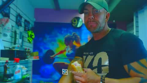 fabxxxl online show from December 17, 2025, 8:20 am