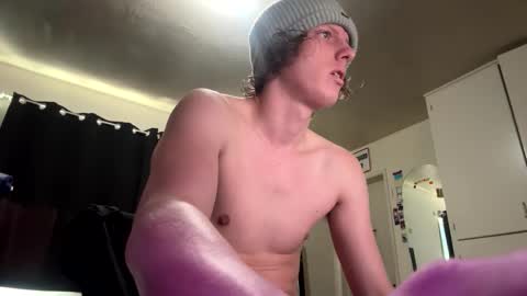 Snapshot of fadedboy4u chatting on December 5, 2025, 7:43 pm fadedboy4u online show from December 5, 2025, 7:43 pm