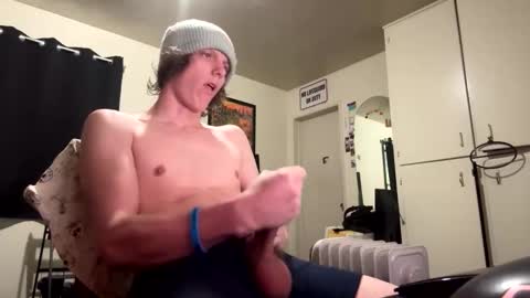 Snapshot of fadedboy4u chatting on December 17, 2025, 6:14 pm fadedboy4u online show from December 17, 2025, 6:14 pm