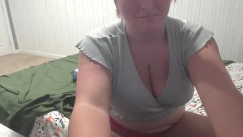 Faerie Dalelio online show from December 19, 2024, 2:56 am