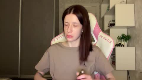 Snapshot of fairy_bloomix chatting on February 22, 2026, 5:55 pm Bloom online show from February 22, 2026, 5:55 pm