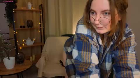 Snapshot of fairy_tara chatting on February 5, 2026, 9:41 pm Tara online show from February 5, 2026, 9:41 pm