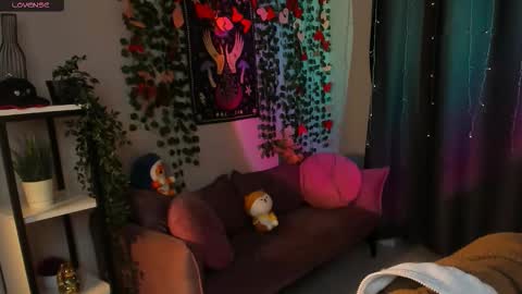 Snapshot of fairy_tara chatting on February 19, 2026, 9:33 pm Tara online show from February 19, 2026, 9:33 pm