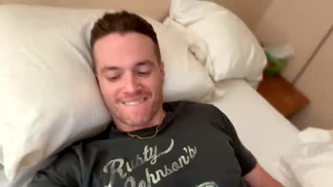 Snapshot of fairybae5 chatting on February 7, 2025, 11:45 pm Travis online show from February 7, 2025, 11:45 pm