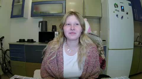 Arisha online show from December 23, 2024, 8:03 pm