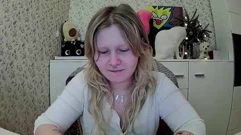 Arisha online show from December 24, 2024, 6:50 pm