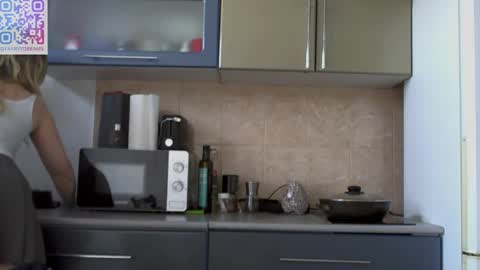 Arisha online show from February 23, 2025, 1:10 pm