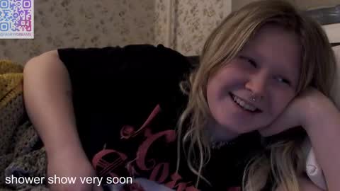 Arisha online show from February 24, 2025, 7:41 pm