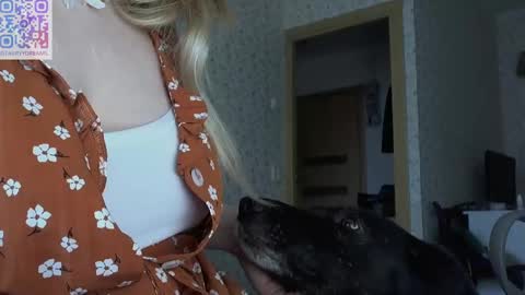 Arisha online show from March 9, 2025, 12:53 pm