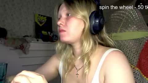 Arisha online show from October 20, 2025, 9:26 pm