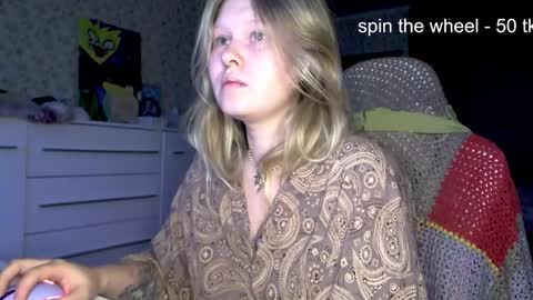 Arisha online show from October 23, 2025, 2:27 pm