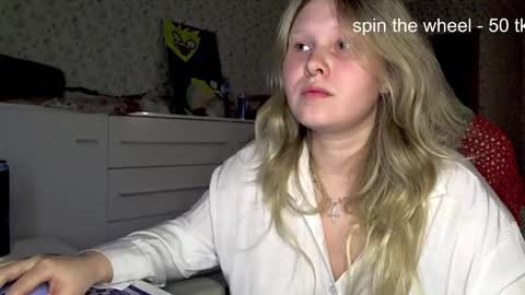 Arisha online show from October 25, 2025, 5:30 pm